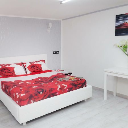 Short Lets Lulu Apartment แอร์โกลาโน ภายนอก รูปภาพ