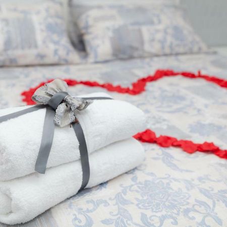 Short Lets Lulu Apartment แอร์โกลาโน ภายนอก รูปภาพ