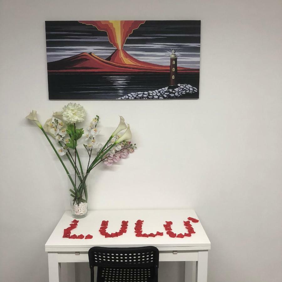 Short Lets Lulu Apartment แอร์โกลาโน ภายนอก รูปภาพ