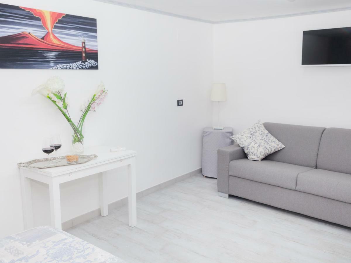 Short Lets Lulu Apartment แอร์โกลาโน ภายนอก รูปภาพ