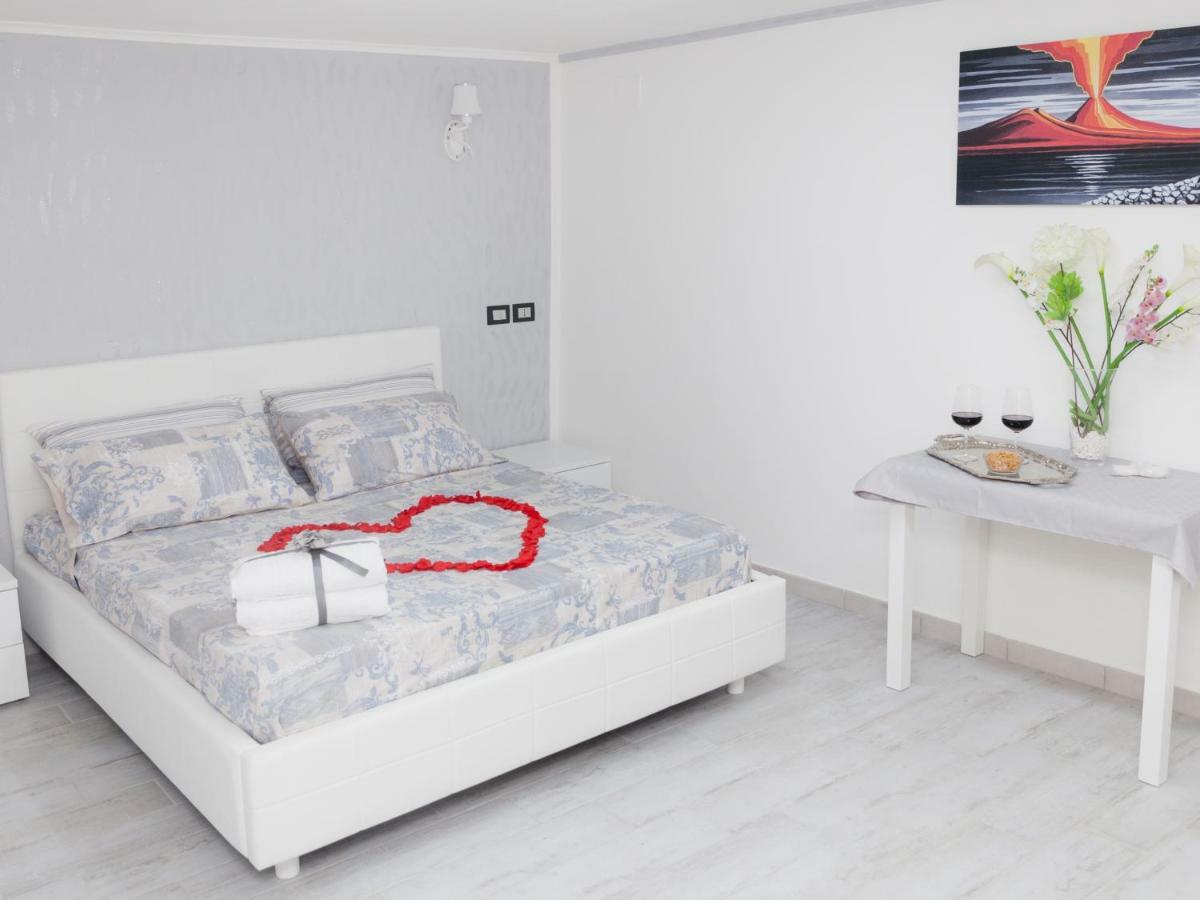 Short Lets Lulu Apartment แอร์โกลาโน ภายนอก รูปภาพ